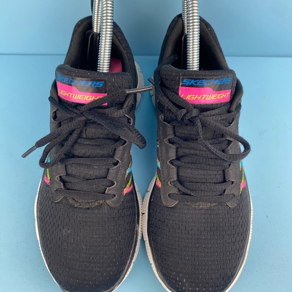 Skechers Memory Foam shoes. - Picture 3 of 8